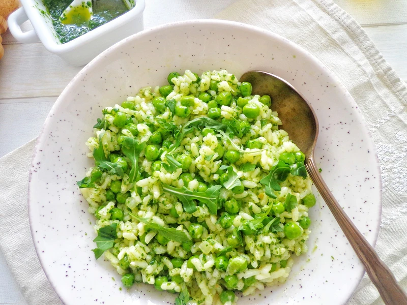Risotto z groszkiem i pesto z rukoli