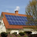 Koniec ery węgla i gazu w domach! Obowiązkowa fotowoltaika na dachach nowych budynków