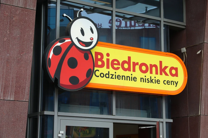 Nowa akcja Biedronki: “Oszczędzaj połowę”. Jak działa promocja?