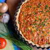 Tarta z mięsem mielonym i pomidorami
