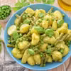Sałatka ziemniaczana z pesto i fasolką szparagową