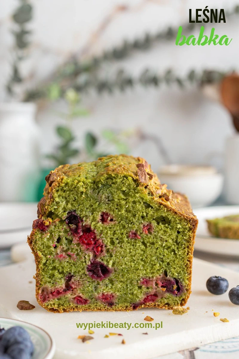 Wilgotna leśna babka