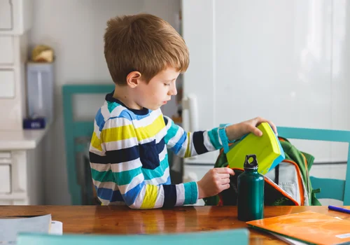 300 zł na dziecko w wieku od 7 do 24 lat! ZUS przypomina: To ostatnie 4 dni na wniosek o świadczenie!