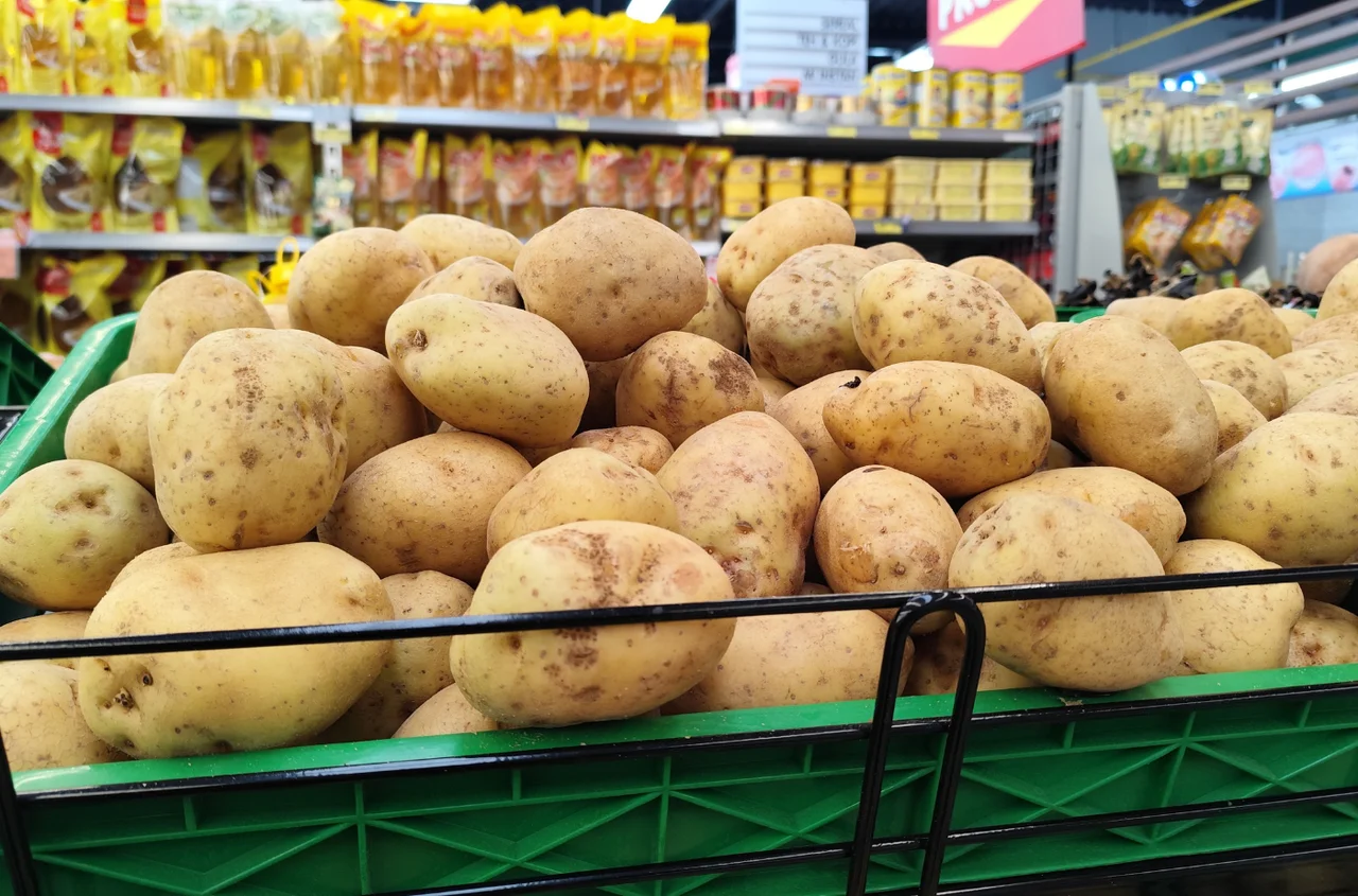 Kryzys na rynku ziemniaków. To może zmienić ceny w sklepach!