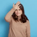 Te 2 znaki zodiaku nigdy nie odpowiadają na SMS-y! „Ich telefon to czarna dziura!”