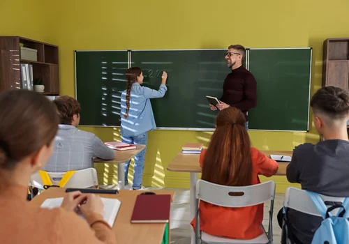 Spór o religię w szkołach. Rzecznik Praw Obywatelskich interweniuje