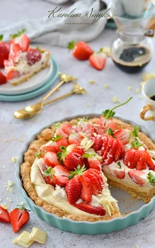 TARTA Z KREMEM I TRUSKAWKAMI! MAŁO CUKRU!