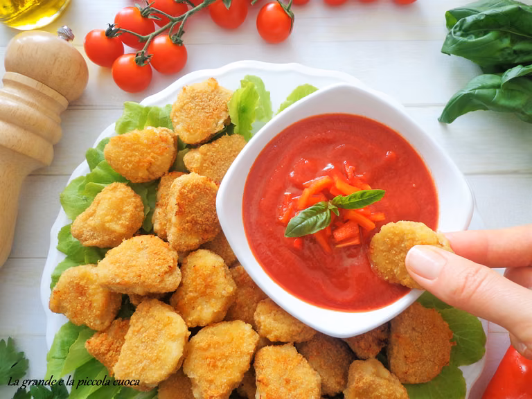 Pieczone nuggets z kurczaka z domowym ketchupem