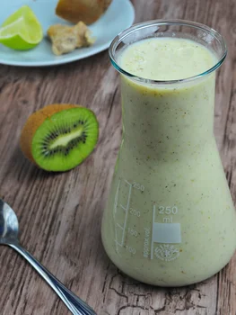 Kiwi smoothie
