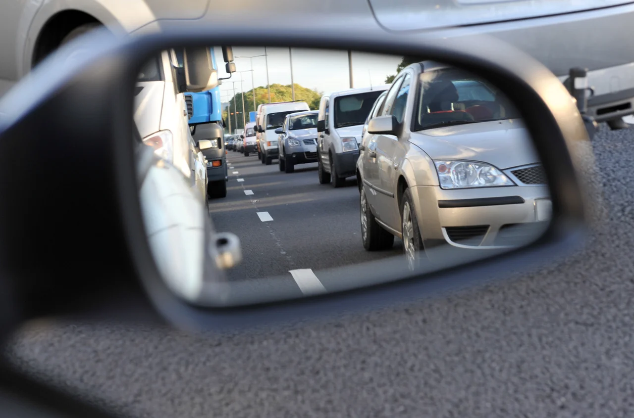 Nowe, surowsze wytyczne dotyczące prawa jazdy: Wiele osób straci pracę, a ceny wzrosną o 50%!