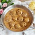 Klopsiki z jelenia w sosie pieczarkowym z brandy