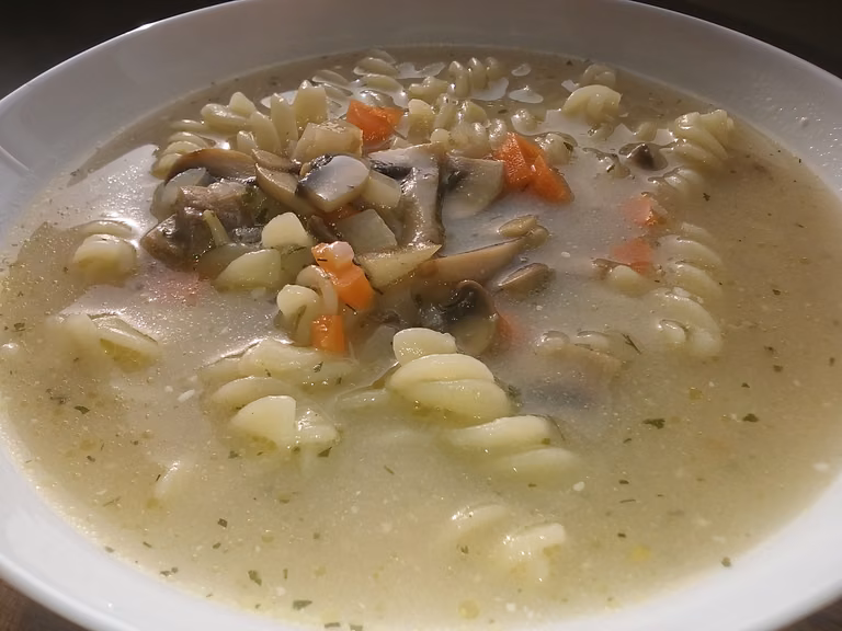 Zupa pieczarkowa
