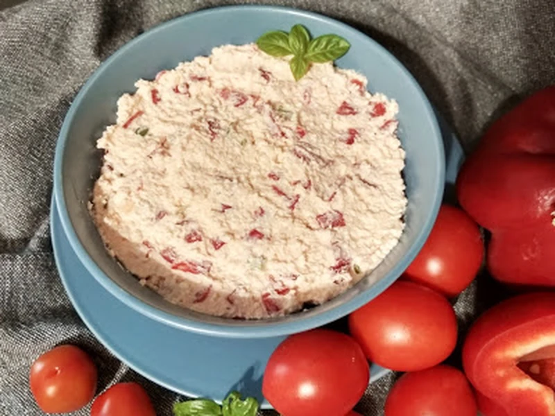 Pasta twarogowa z papryką
