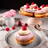 Pączki z malinami i kremem waniliowym