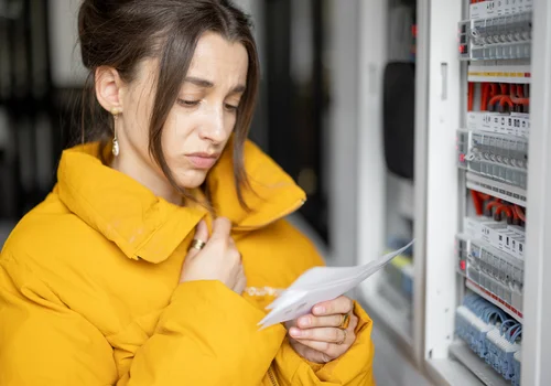 Mieszkańcy bloków pod presją czasu. Liczniki trzeba wymienić do 2027 roku!