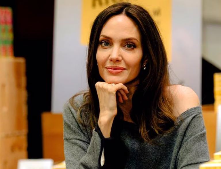 Brad Pitt napadł na Angelinę Jolie i jej dzieci? Wpłynął pozew sądowy!