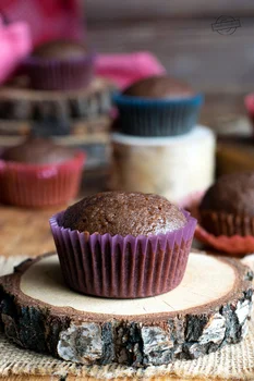 Kakaowe muffinki z kajmakiem