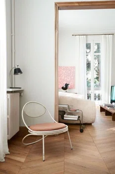 Wyjątkowy, minimalistyczny fotel