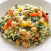 Risotto ze szpinakiem, papryką i ciecierzycą