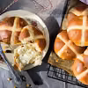 Hot cross buns - bułeczki z krzyżem