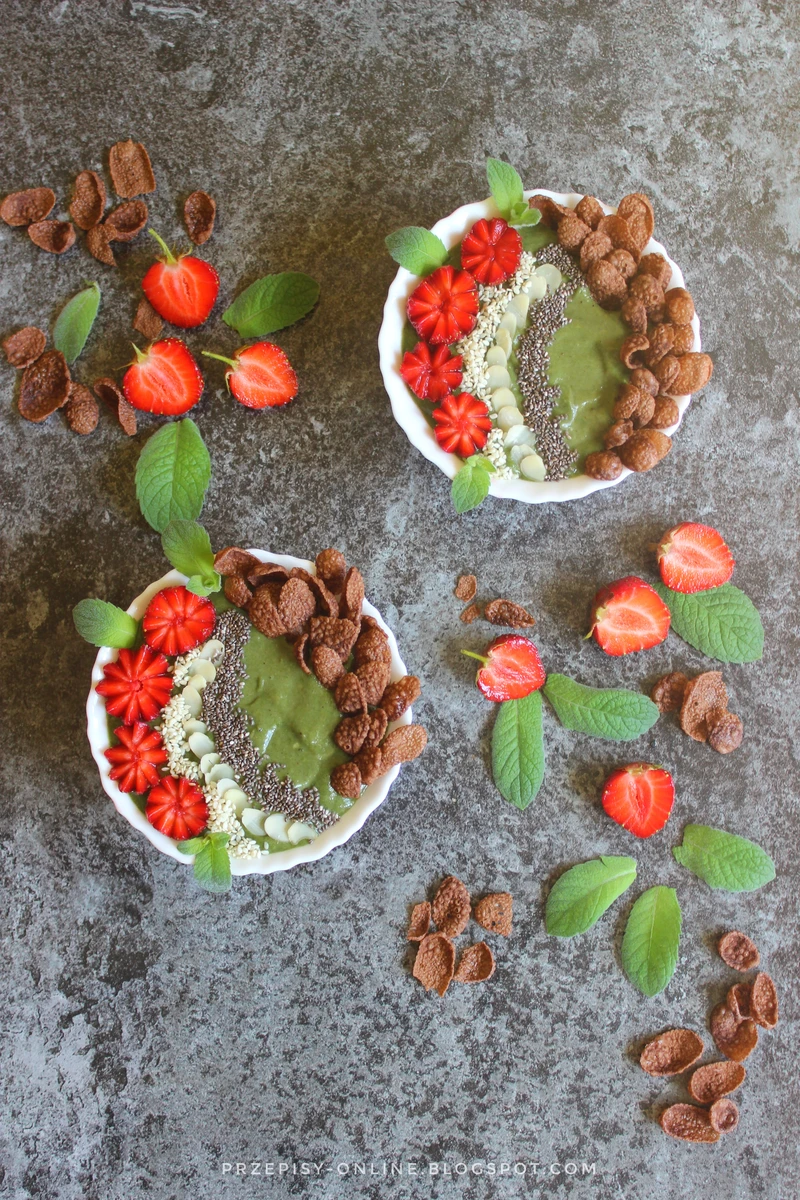 Zielone smoothie bowl