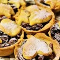 Celebrations season i przepis na tradycyjne, brytyjskie świąteczne Mincemeat Pie w dwóch odsłonach.