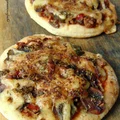 Pizzerinki z mięsem mielonym.