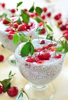 Pudding chia z wiśniami - zdrowy i fit