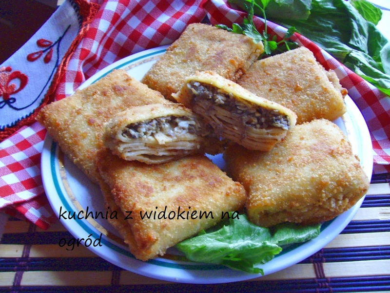 Krokiety z farszem pieczarkowo-jajecznym.