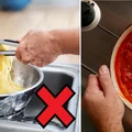 Odcedzasz makaron przez durszlak? Sprawdź, dlaczego nigdy więcej nie powinnaś tego robić!