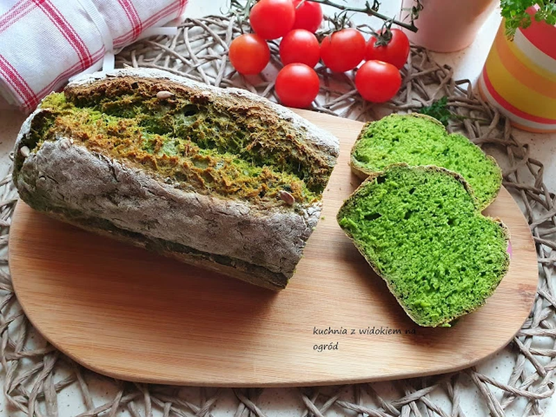 Chleb szpinakowy
