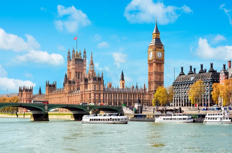 Nowy obowiązek dla Polaków! Paszport już nie wystarczy, by wjechać do UK