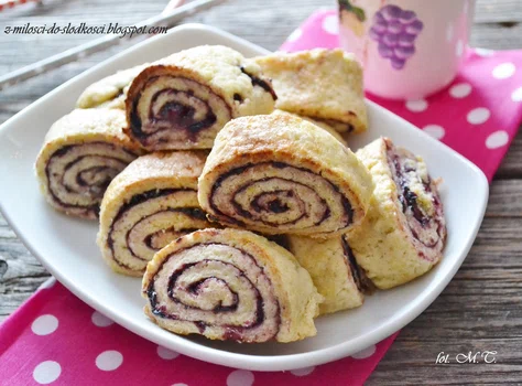 Kruche ciastka z dżemem