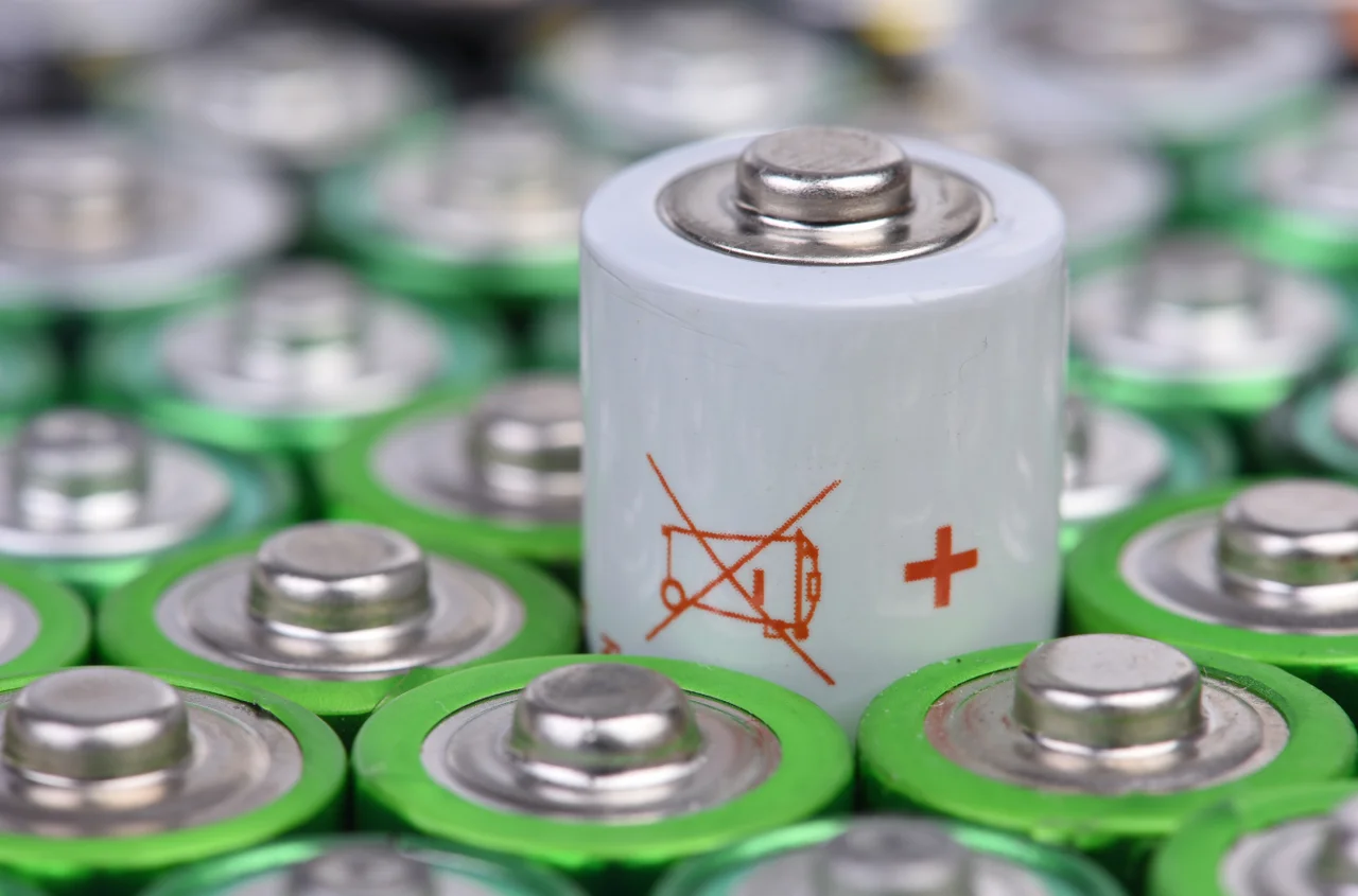 Dzień Recyklingu Baterii: Jak Możemy Przyczynić Się do Ochrony Naszej Planety