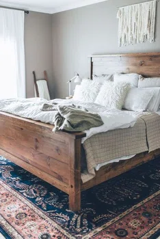 Drewniane łóżko dla dwojga