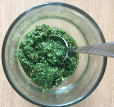 PESTO Z CZOSNKU NIEDŹWIEDZIEGO