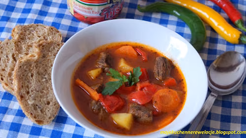 Węgierska zupa gulaszowa