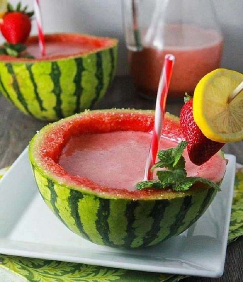 Lemoniada w arbuzie