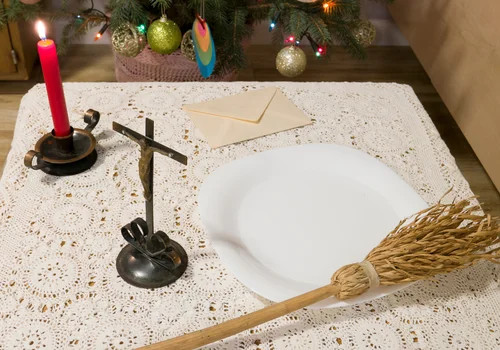 Kolęda tylko na zamówienie, a zamiast koperty - przelew! W 2026 roku niektóre polskie parafie zmieniają zasady wizyt