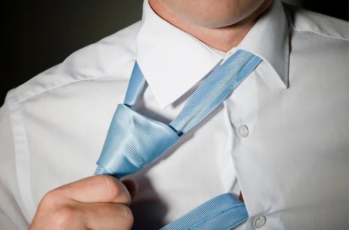 Dzień bez Krawata: Historia i Znaczenie Nietypowego Święta