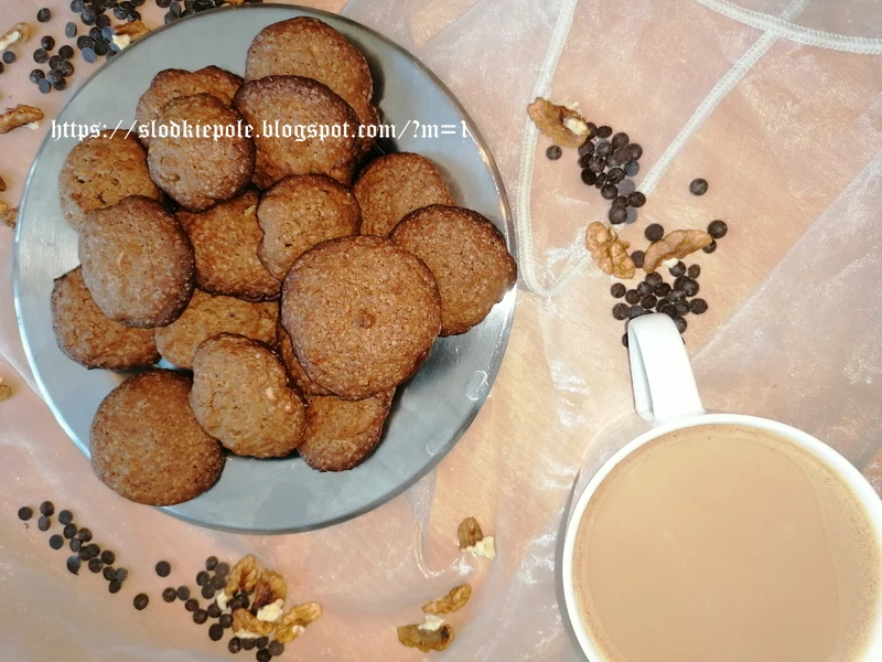 Ciasteczka z nutellą i orzechami