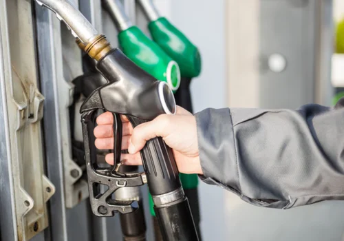 Zmiany na stacjach paliw! Rząd podał konkretną datę obniżek cen