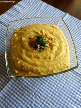 Klasyczny hummus
