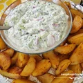 Młode ziemniaczki pieczone z tzatziki