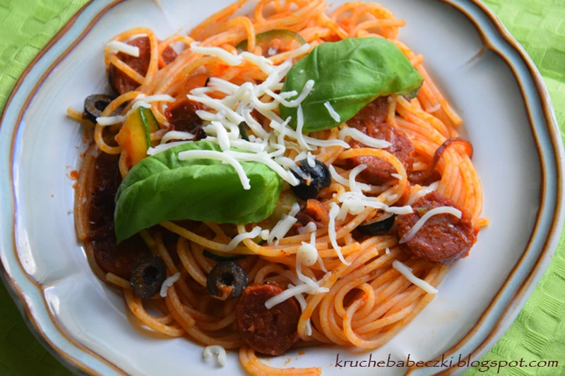 Spaghetti z chorizo