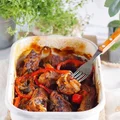 Żeberka pieczone z grzybami i papryką