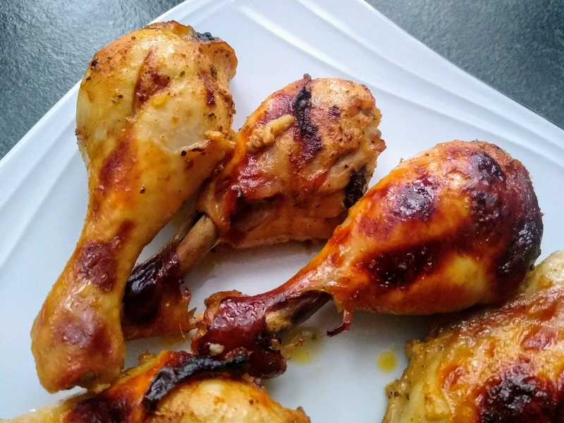 Ćwiartki kurczaka pieczone w piwie