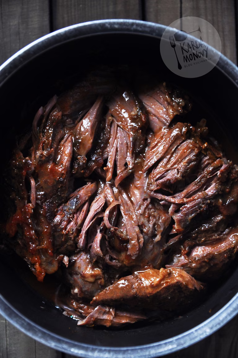 Szarpana wołowina (pulled beef)