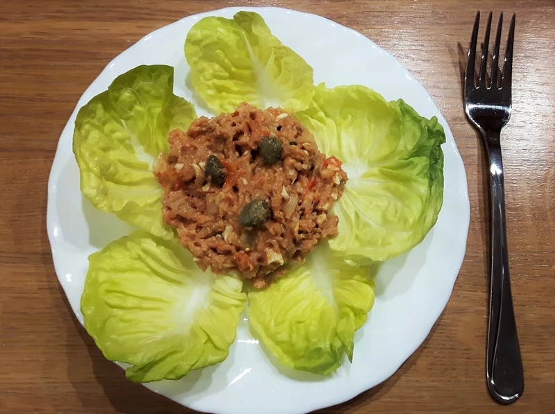 TATAR ZE ŚLEDZIA PO WĘGIERSKU