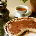 krucha tarta z kajmakiem i nadzieniem serowym